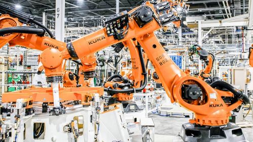 機器人致傷事件引爭議，馬斯克怒斥不實報道